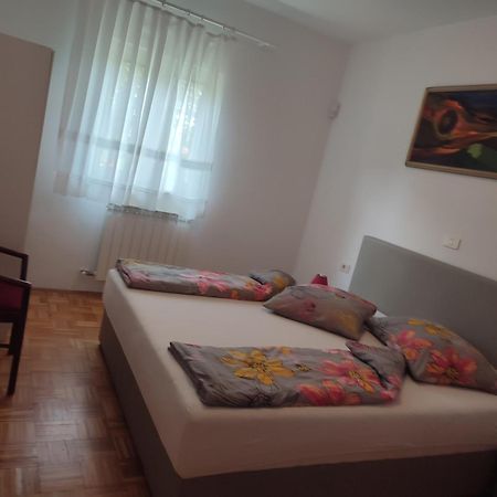 Apartament Apartmaji Jelena Piran Zewnętrze zdjęcie